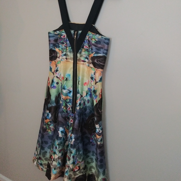Mackenzie Mode Watercolor Dress Size 4 - Picture 6 of 8